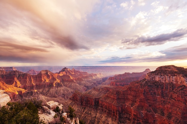 Schilderachtige landschappen van de Grand Canyon