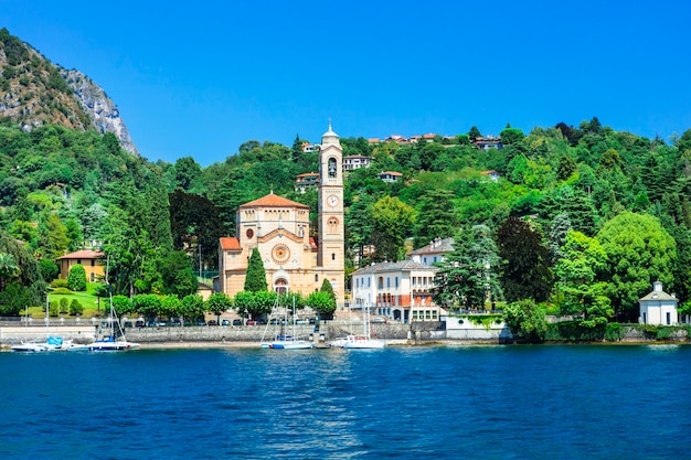 Schilderlandschap van het prachtige lago di como, italië