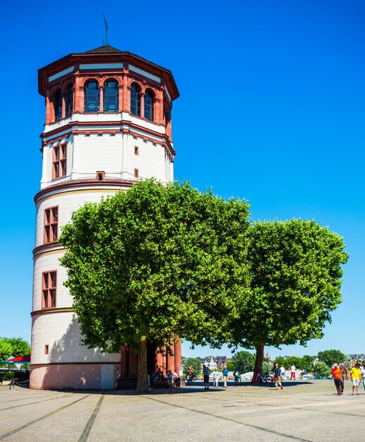Schlossturm kasteel toren in Düsseldorf