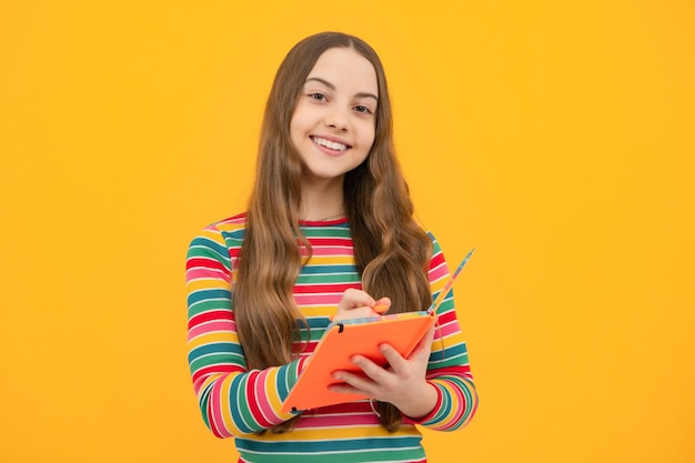 Photo school and education concept teenage schoolgirl student study with books