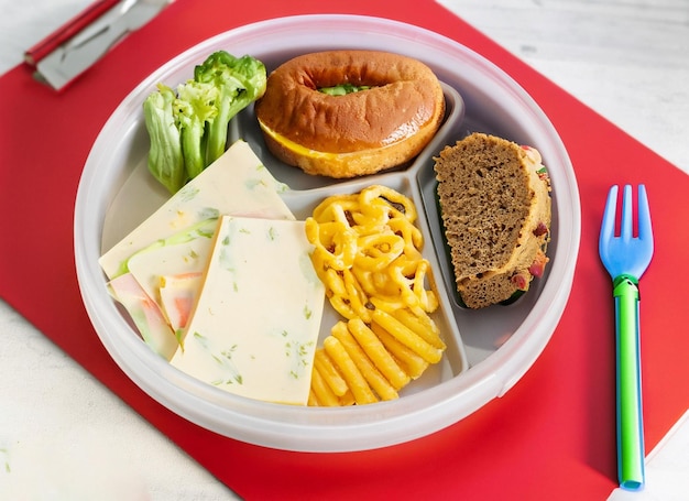 Premium Photo | School lunch box