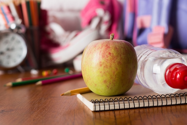 Photo school supplies in classroom