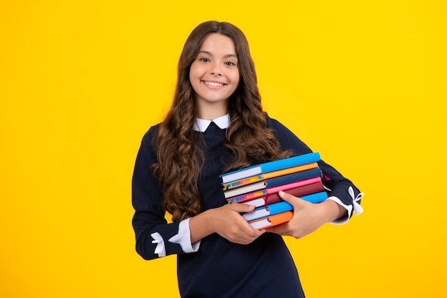 Schoolkind met boek Leren en onderwijs