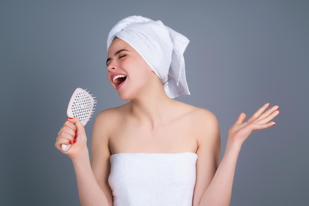 Schoonheidsgezicht van jonge vrouw met natuurlijke gezonde huid mooie vrouwelijke portret jonge vrouw met clea