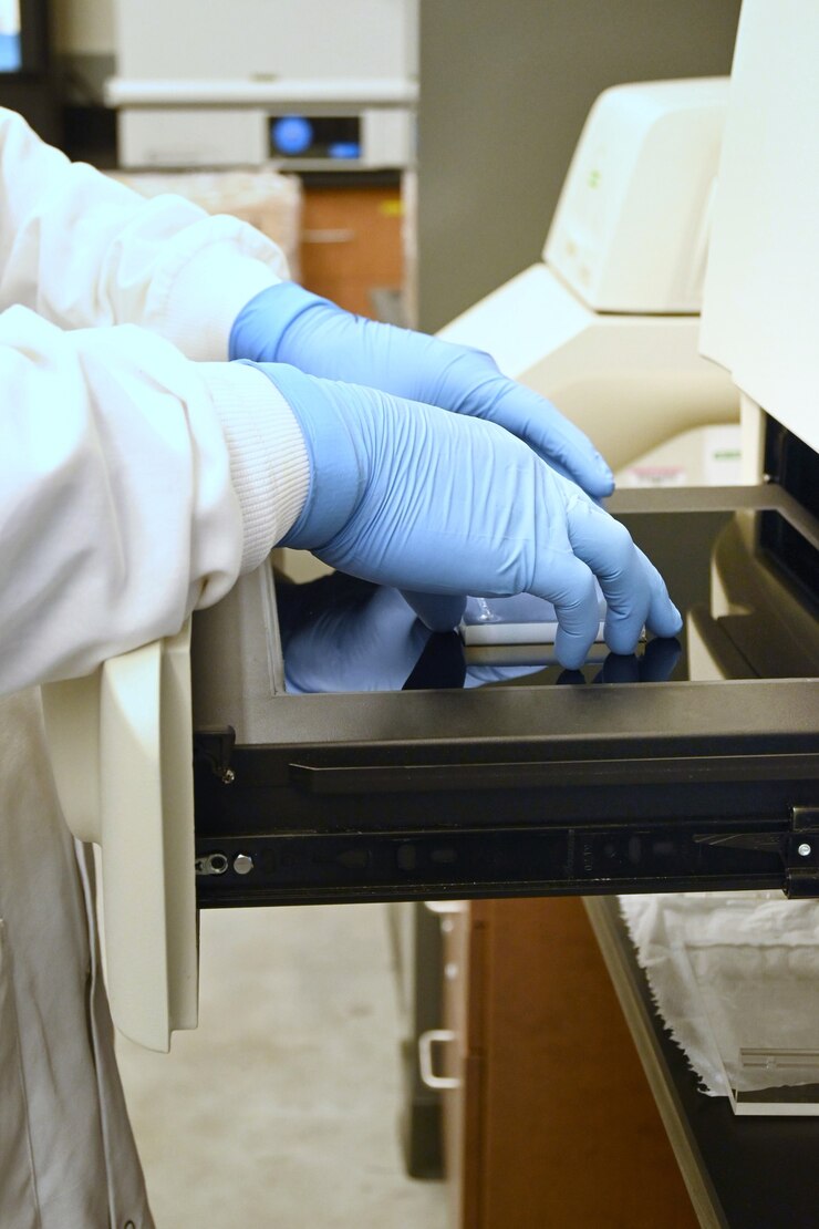 Scientist working in a laboratory