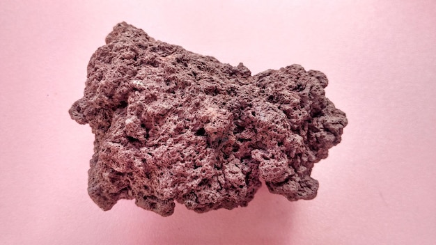 Scoria stollingsgesteente, bruinrode kleur van de Rinjani vulkaan, Indonesië. Basaltische lava,