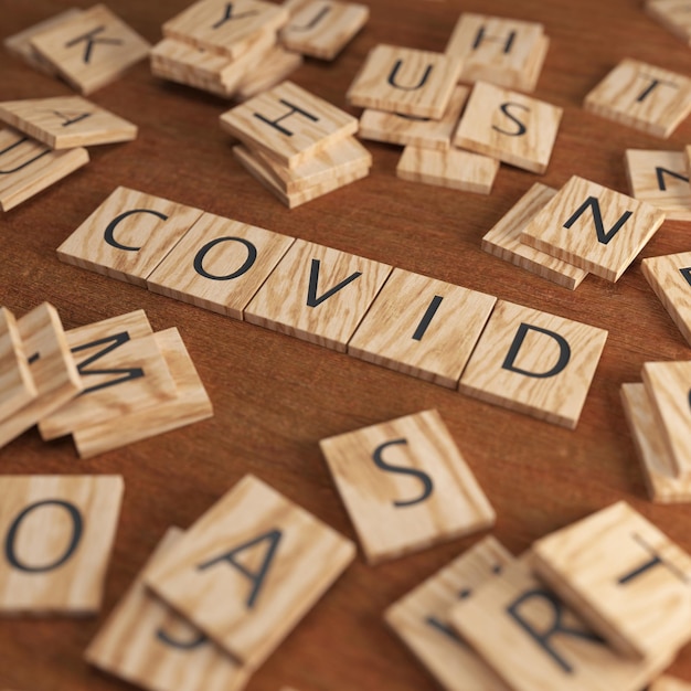 Foto scrabble letters covid