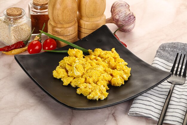 Scrambled egg in the bowl