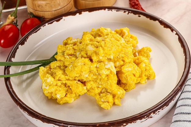 Scrambled egg in the bowl