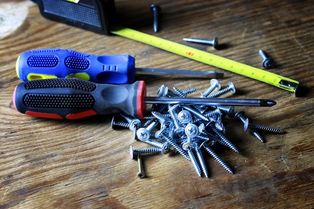 Screws and screwdriver stack