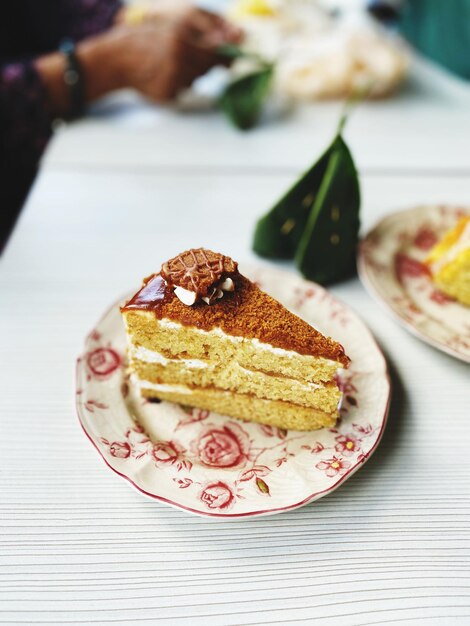 Foto una torta deliziosa per pranzo.