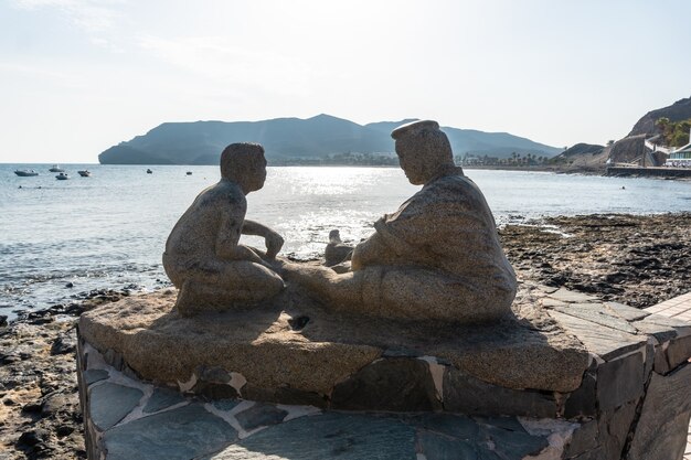 Sculptuur van de kustplaats Las Playitas, oostkust van het eiland Fuerteventura, Canarische eilanden. Spanje