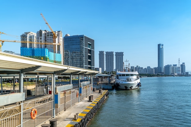 写真 厦門、中国の海と街の景色