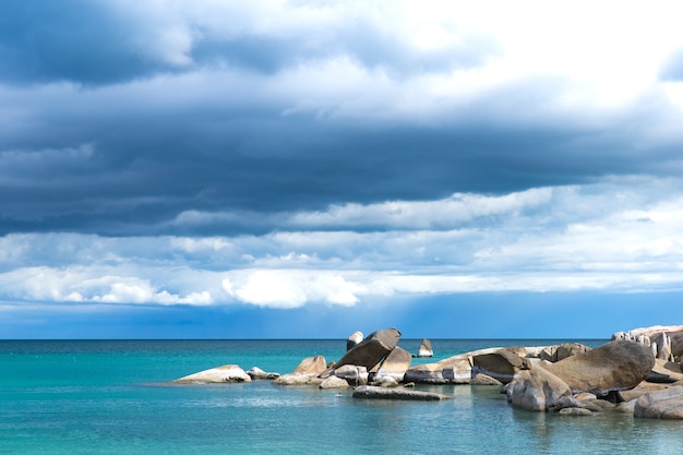 Foto mare di spiaggia mar dei caraibi