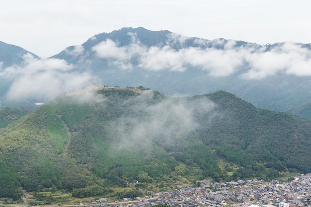 雲海と日本の竹田城