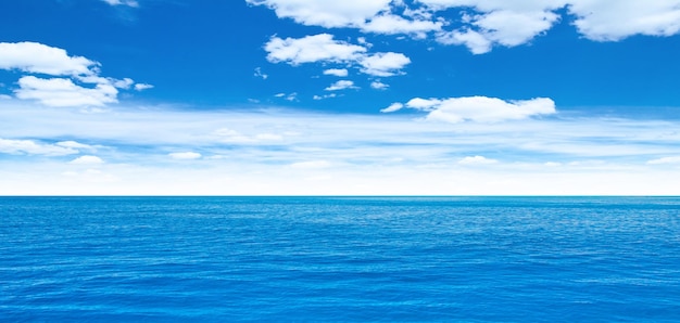 Морская панорама на открытом воздухе