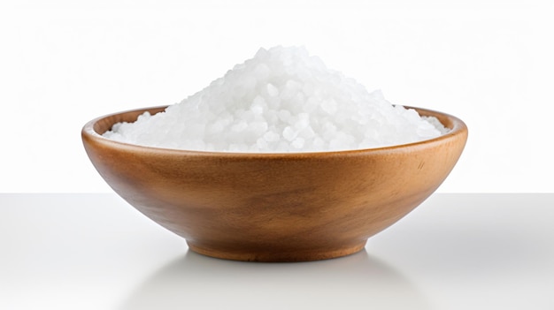 Photo sea salt in a bowl isolated on white background