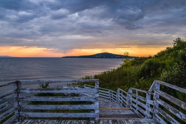 Il tramonto sul mare