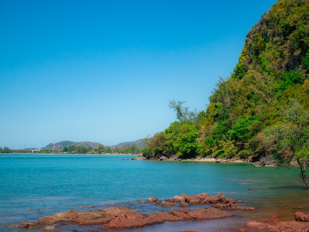 Sea views in the Petra Islands in Thailand