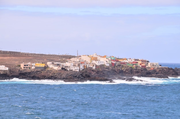 スペイン カナリア諸島の海の村。