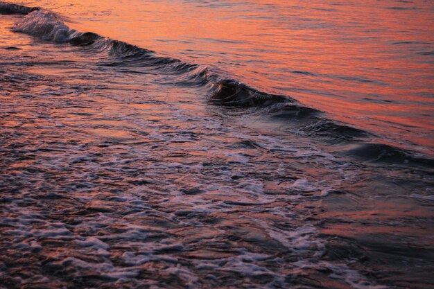 Photo sea waves sunrise morning