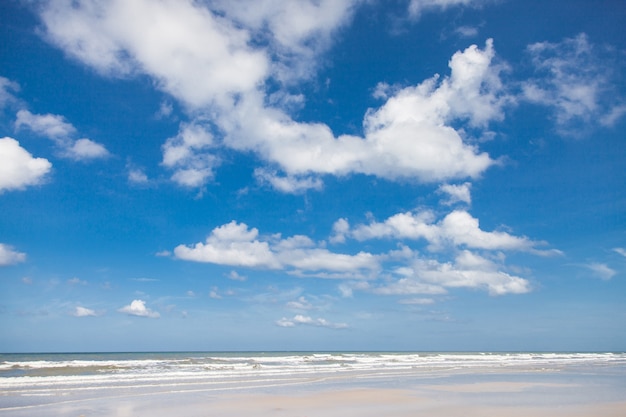 Sea, Wind, waves and cloudy in sky