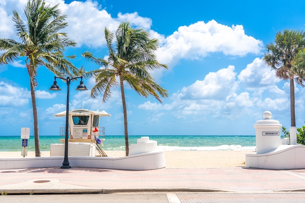 Seafront with lifeguard hut in Fort Lauderdale Florida, USA