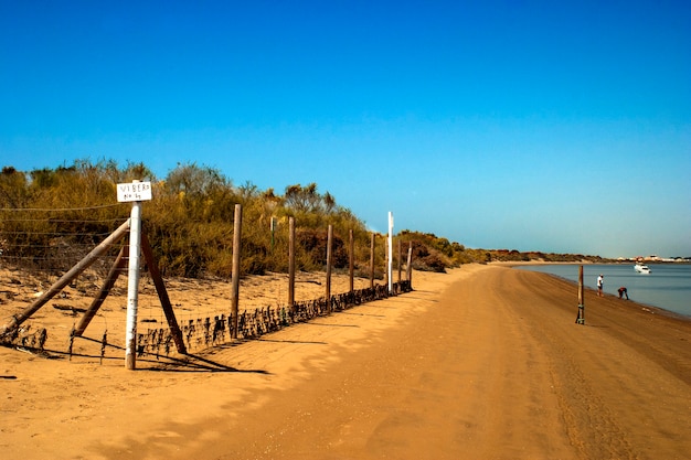 写真 スペインのビーチの海岸