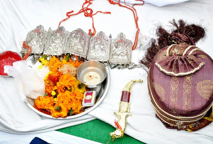 फोटो sehra for groom in traditional indian wedding ceremony