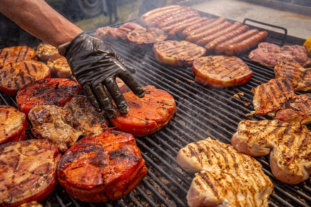 Selectie van vlees grillen