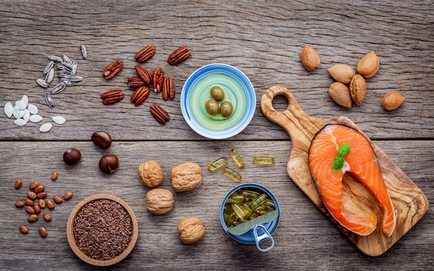 Selection food sources of omega 3 and unsaturated fats.