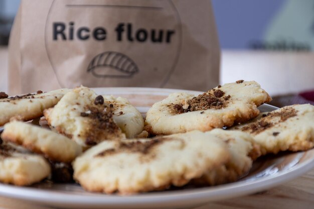 Foto approccio selettivo per i biscotti dolci fatti in casa con farina di riso