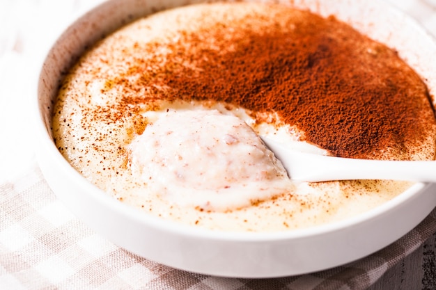 Crema di semolino al cacao - colazione dolce