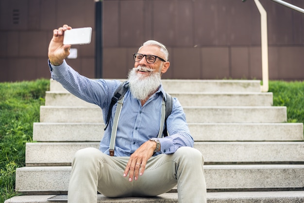 Senior hipster man portret