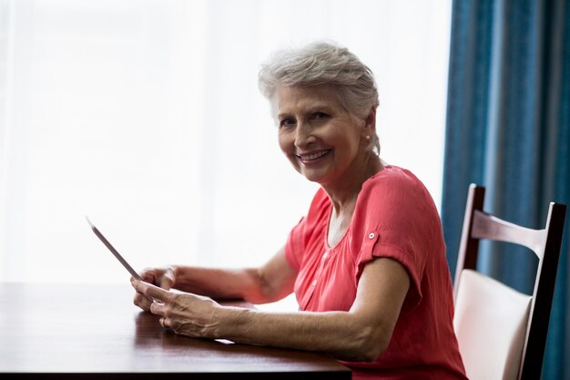 Senior woman using a tablet