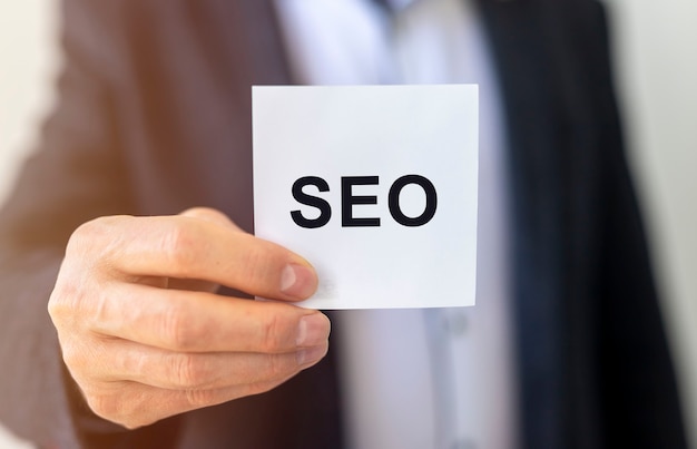 SEOの頭字語、ビジネスプロモーションのための検索エンジン最適化。