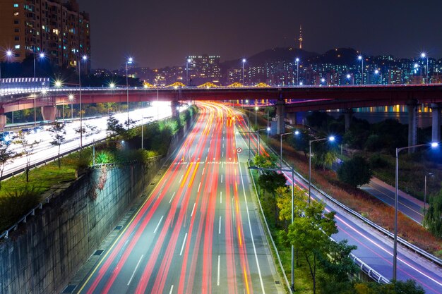 夜のソウル交通渋滞