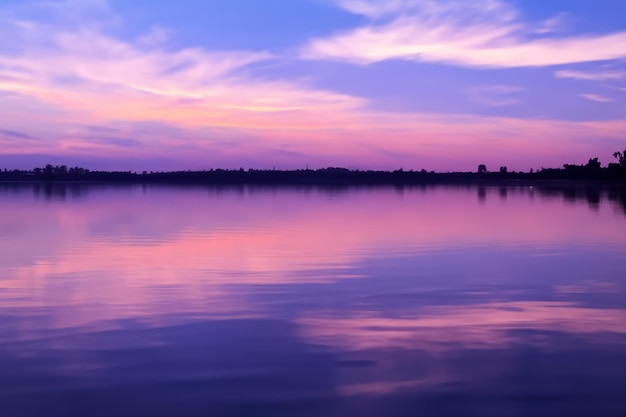 Photo serene pastel sky and lake background a beautiful blend of tranquility