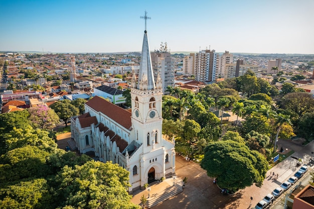 Sertaozinho Sao PauloBrazilië Circa juni 2022 Luchtfoto van Sertaozinho City center Mother Church