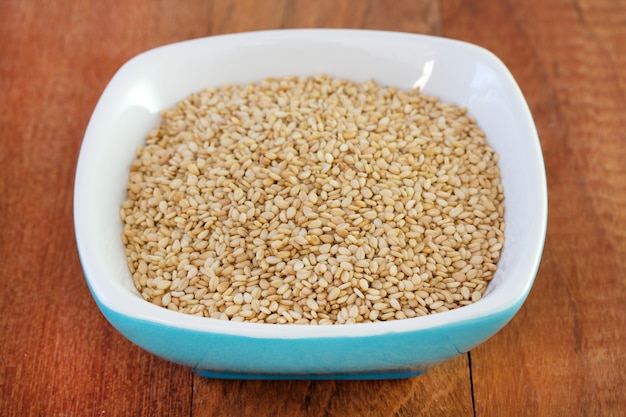 Sesame in bowl