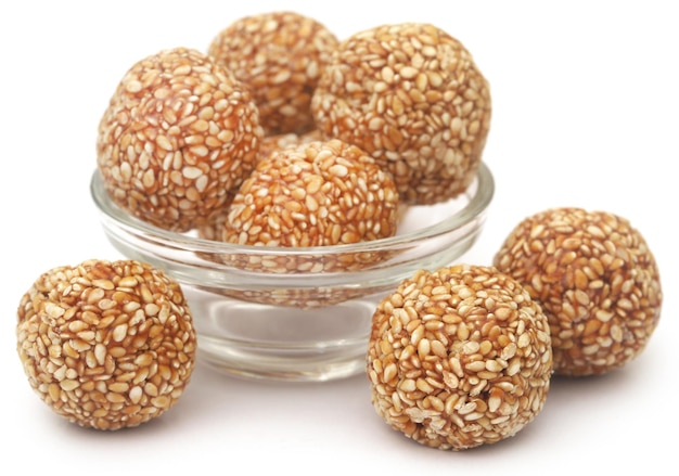 Sesame caramel laddu