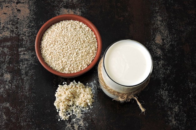 Sesame and sesame milk. Vegan milk.