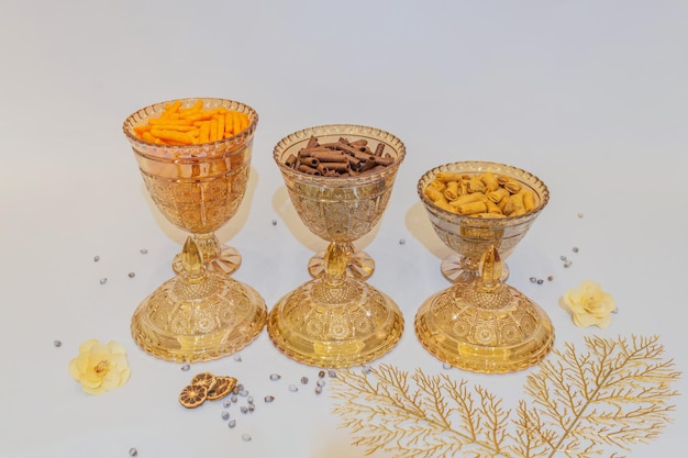 Set van gouden kristallen potten Elegante opbergoplossing