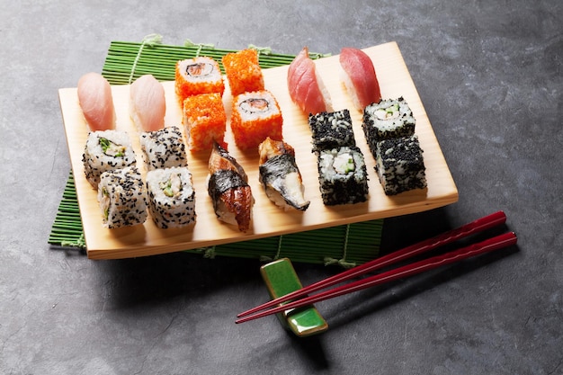 Set van sushi en maki roll