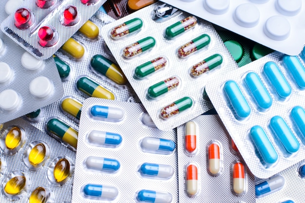 Sets pillen van verschillende kleur, grootte en vorm
