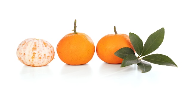 Several tangerines lined up