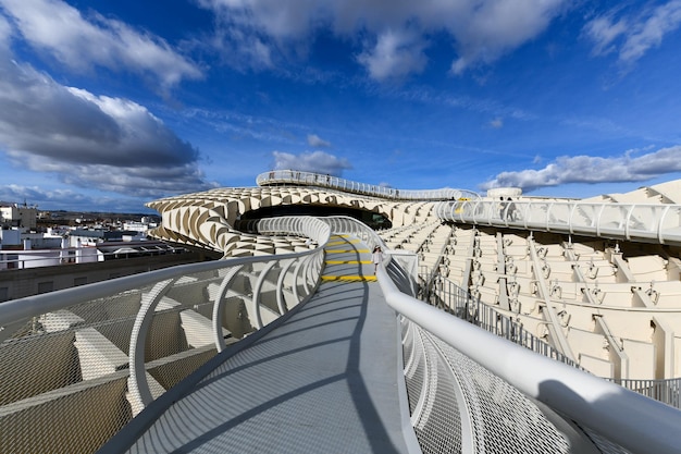 Photo seville spain dec 8 2021 metropol parasol wooden structure located in the old quarter of seville spain