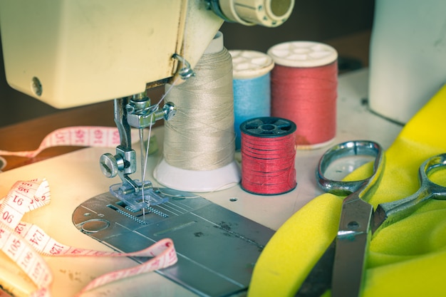 Sewing machines, thread gauges, scissors and vintage style gauge