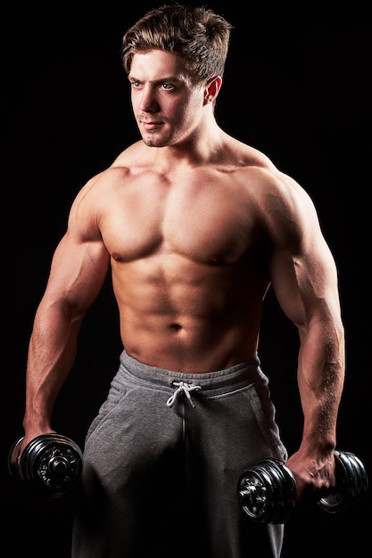 Foto uomo sexy fitness muscolare