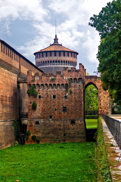 Photo sforzesco castle, milan, italy